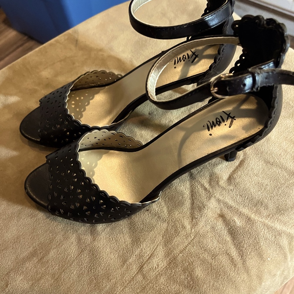 Fioni leather pump heels black